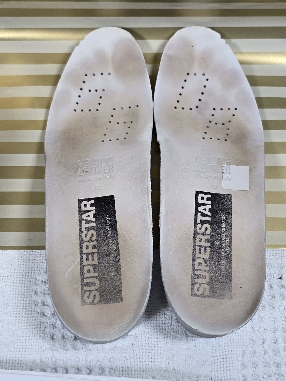 Golden Goose White Sneakers with Gray Suede and Burgundy Star Size 40 - Picture 13 of 15